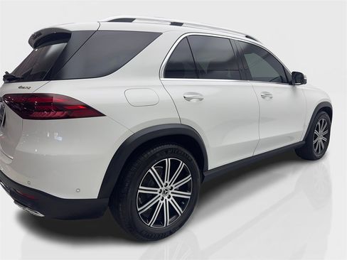 Used 2024 Mercedes-Benz GLE 350 4MATIC image 13