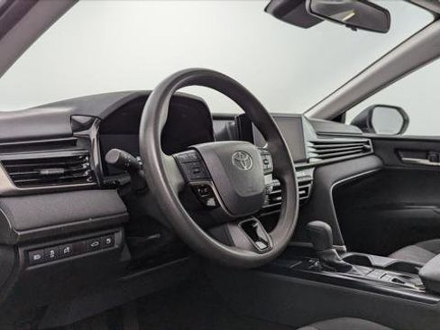 Used 2025 Toyota Camry LE image 26