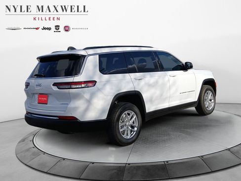 New 2026 Jeep Grand Cherokee L Laredo image 16