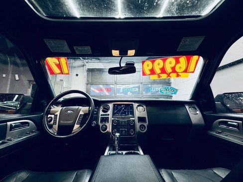 Used 2017 Ford Expedition Limited w/ Equipment Group 301A image 9