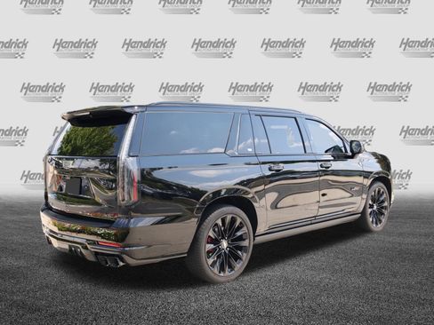 Used 2026 Cadillac Escalade ESV V AWD/4WD image 9