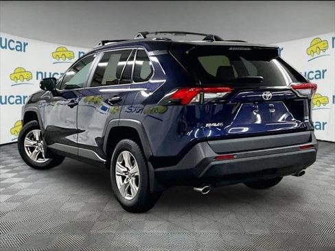 Used 2022 Toyota RAV4 XLE w/ Convenience Package AWD/4WD image 4
