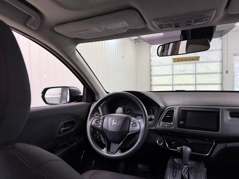 Used 2022 Honda HR-V EX image 25