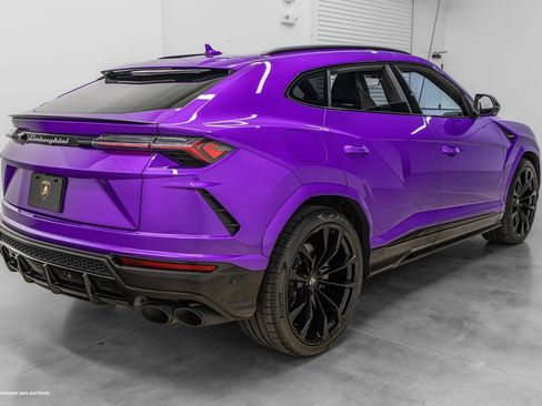 Used 2022 Lamborghini Urus AWD/4WD image 13