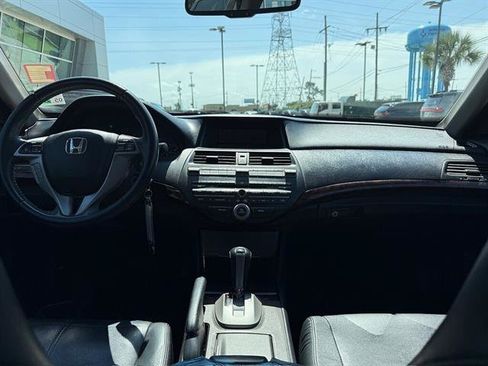 Used 2011 Honda Crosstour EX-L image 12