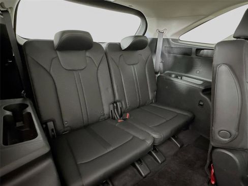 Used 2023 Kia Sorento SX image 45
