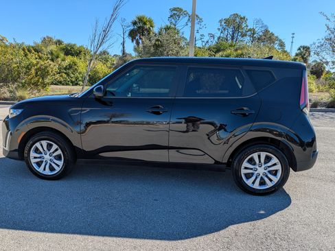 Certified 2023 Kia Soul LX image 8