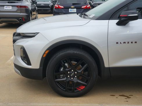 Used 2022 Chevrolet Blazer LT w/ Redline Edition FWD image 10