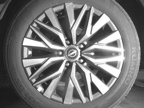 Used 2025 Nissan Altima 2.5 SV image 14