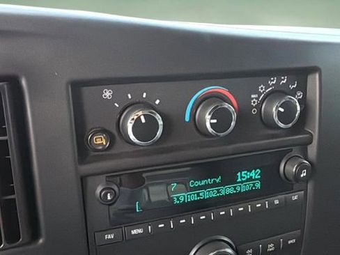 Used 2022 Chevrolet Express 2500 Extended w/ Driver Convenience Package RWD image 30