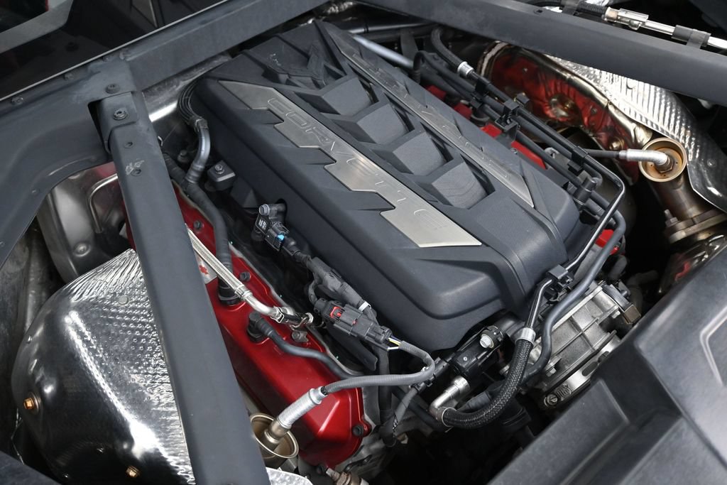 Used 2024 Chevrolet Corvette Stingray Coupe RWD image 12