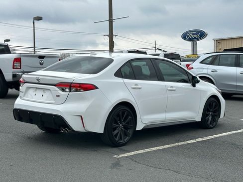 Used 2024 Toyota Corolla SE image 9