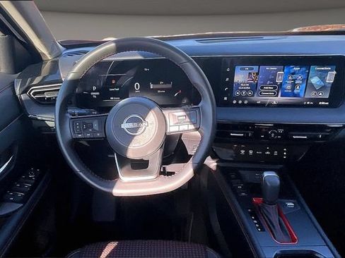 Certified 2026 Nissan Kicks SR w/ Illumination Package FWD image 5
