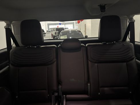 New 2026 Ford Expedition Max Platinum image 38