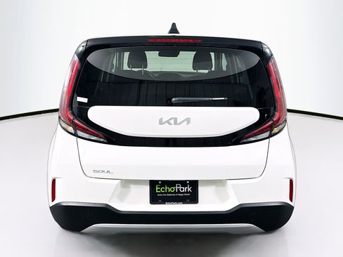 Used 2025 Kia Soul LX w/ LX Technology Package image 7