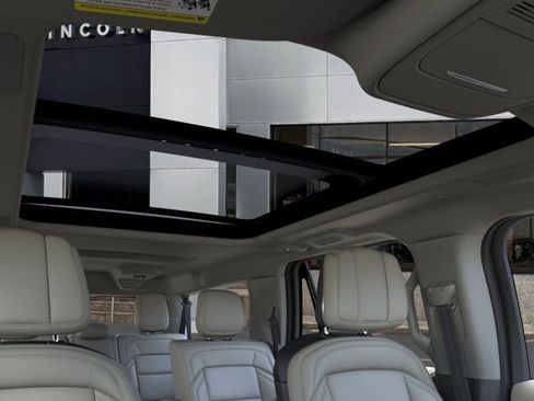 New 2026 Lincoln Navigator L Reserve AWD/4WD image 22
