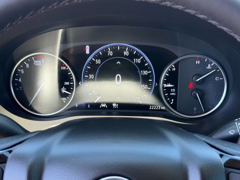 Used 2024 Buick Enclave Avenir w/ Avenir Technology Package AWD/4WD image 35