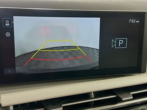 Used 2025 Hyundai Tucson SEL FWD image 22