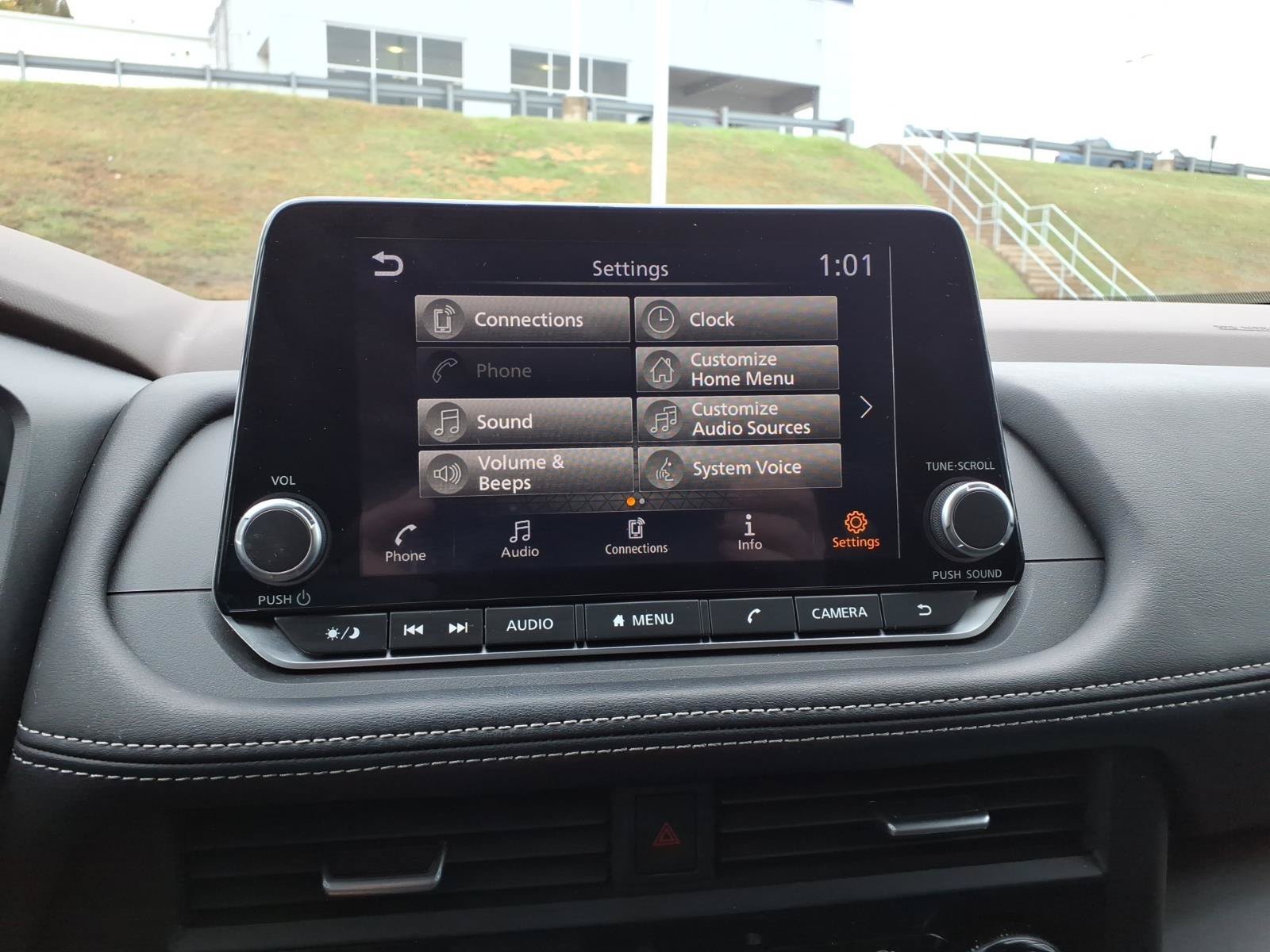 Used 2023 Nissan Rogue S AWD/4WD image 31