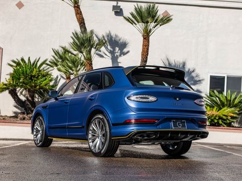 New 2026 Bentley Bentayga Speed image 3