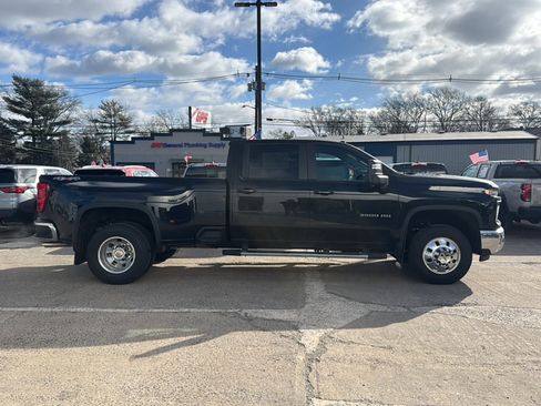Used 2026 Chevrolet Silverado 3500 LT w/ All Star Edition image 8