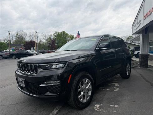 Certified 2023 Jeep Grand Cherokee Limited AWD/4WD image 3