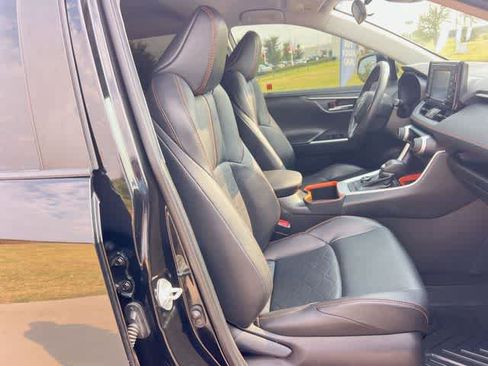 Used 2022 Toyota RAV4 Adventure AWD/4WD image 12