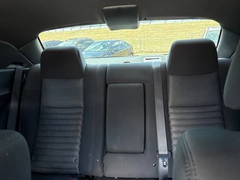 Used 2013 Dodge Challenger SXT RWD image 13