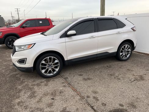 Used 2016 Ford Edge Titanium w/ Equipment Group 302A image 5