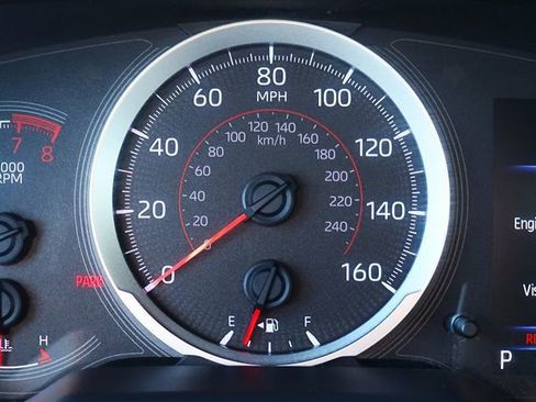 Used 2020 Toyota Corolla SE image 39