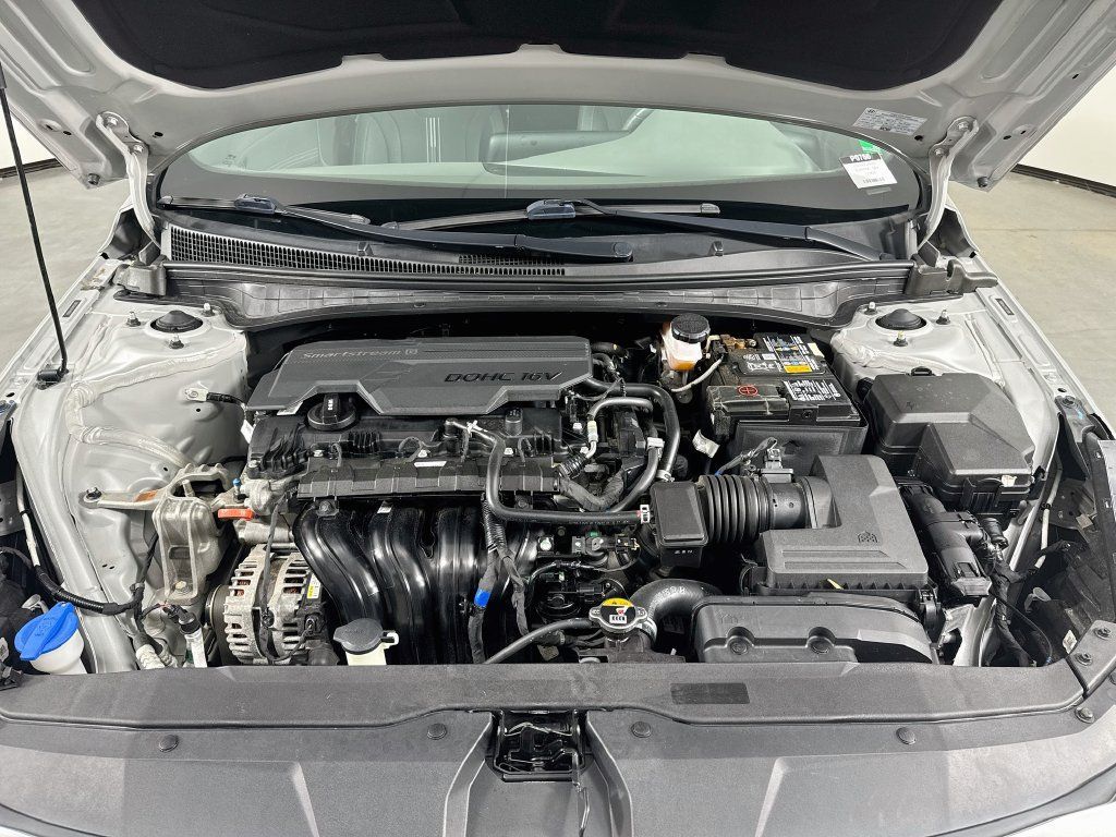 Used 2023 Hyundai Elantra SEL w/ Convenience Package FWD image 31