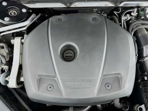 New 2025 Volvo XC90 T8 Plus w/ Protection Package Premier image 30