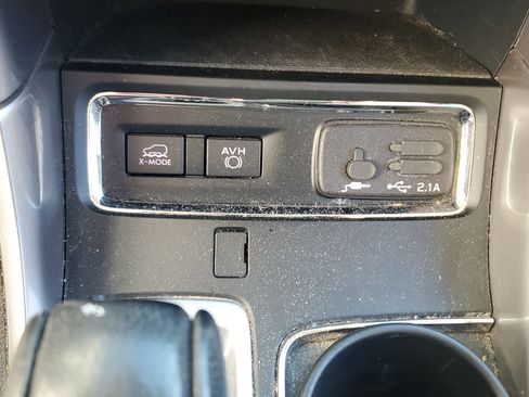 Used 2021 Subaru Ascent Limited w/ Technology Package image 30