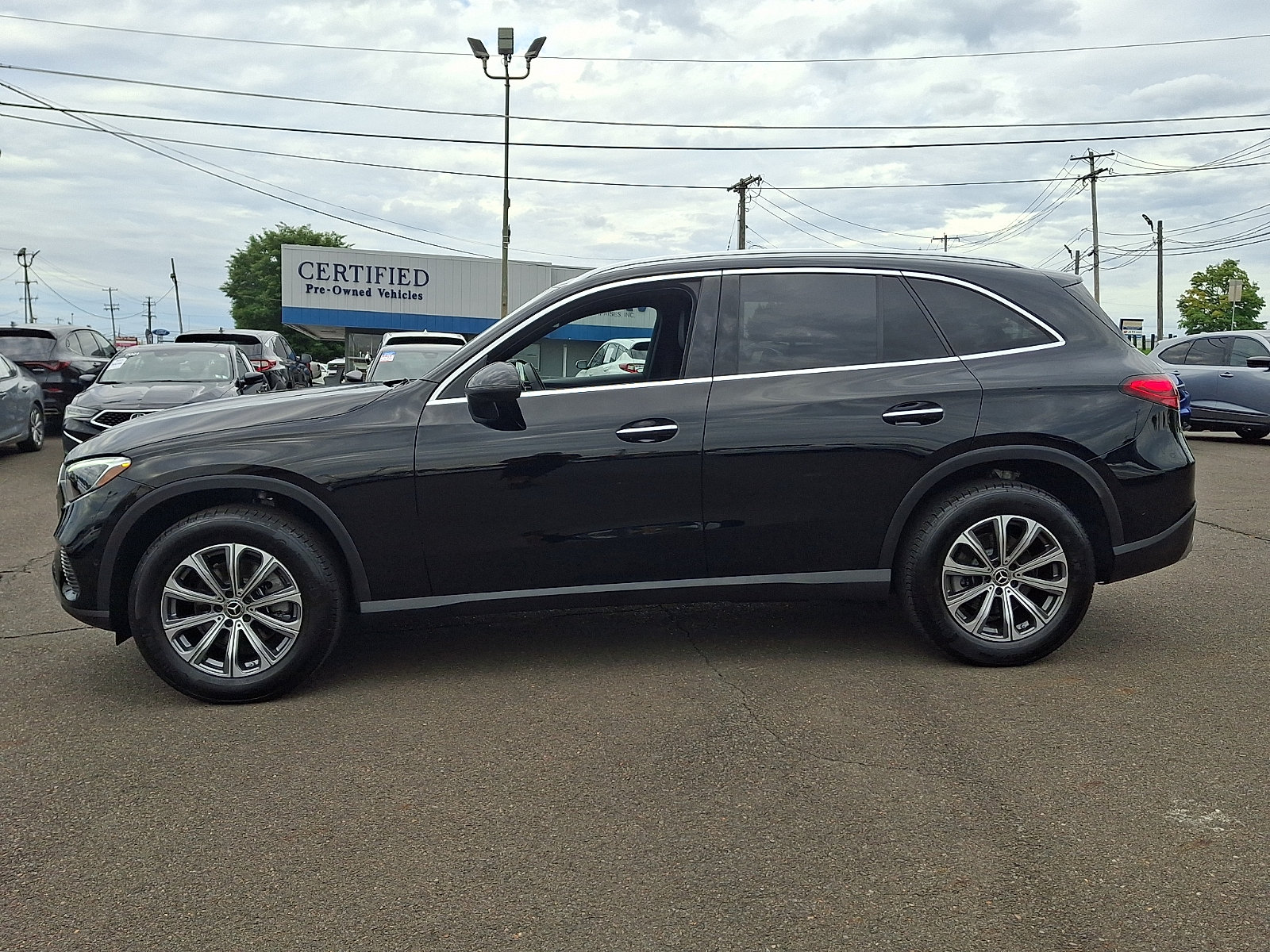 Used 2025 Mercedes-Benz GLC 300 image 7