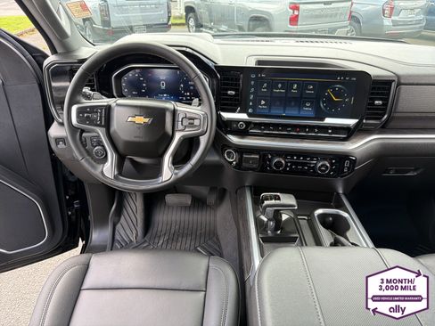 Used 2026 Chevrolet Silverado 1500 LTZ w/ LTZ Premium Package AWD/4WD image 12