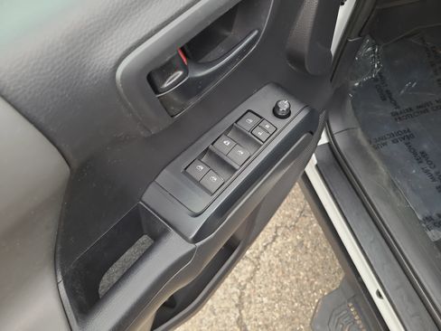 Certified 2023 Toyota Tacoma SR image 13