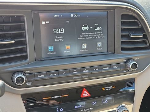 Used 2020 Hyundai Elantra SEL FWD image 21