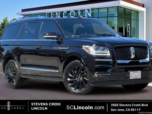 Certified 2021 Lincoln Navigator Reserve AWD/4WD image 1