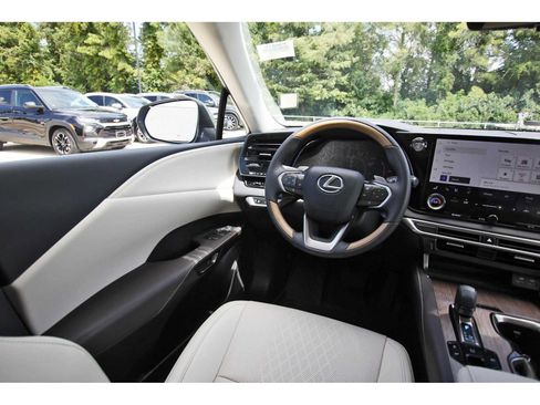 Used 2024 Lexus RX 350 w/ Technology Package AWD/4WD image 6