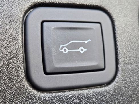 New 2026 Cadillac XT5 Premium Luxury w/ Driver Assist Package FWD image 16