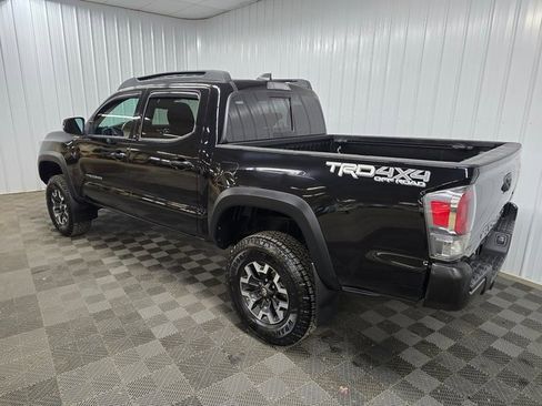 Used 2020 Toyota Tacoma TRD Off-Road image 9