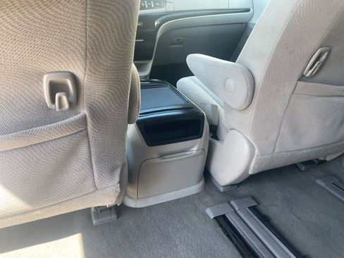 Used 2014 Toyota Sienna LE image 12