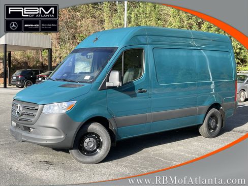New 2025 Mercedes-Benz Sprinter 2500 image 1