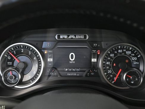 Used 2019 RAM 1500 Laramie image 21