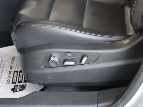 Used 2021 Cadillac XT4 Sport FWD image 13
