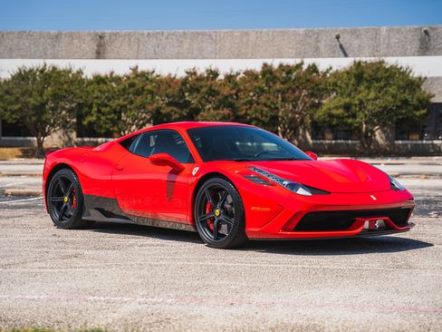 Used 2015 Ferrari 458 Speciale Coupe RWD image 14