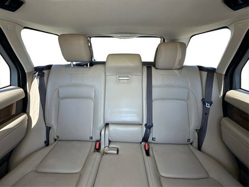 Used 2019 Land Rover Range Rover HSE image 22