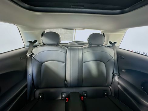 Used 2023 MINI Cooper S image 29