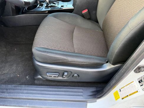 Used 2024 Toyota 4Runner TRD Off-Road image 13