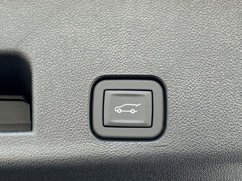 New 2026 Chevrolet Traverse LT w/ Sun and Wheel Package image 14